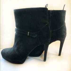 Black platform ankle stiletto heel booties by H &M size 8 1/2